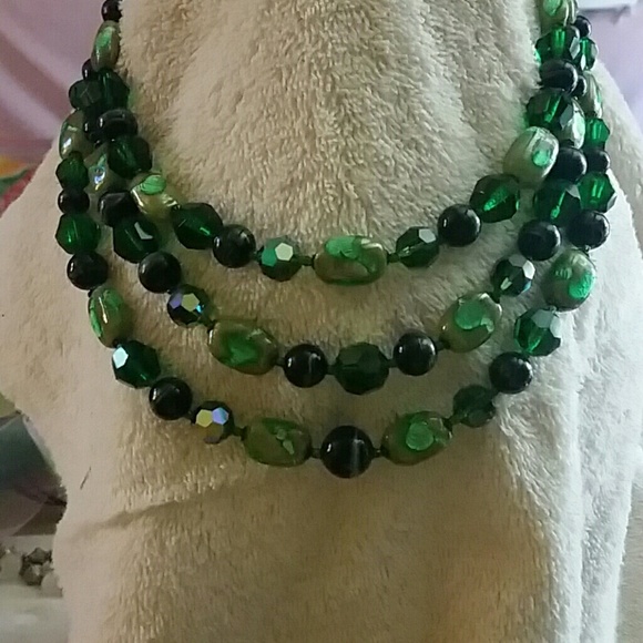 Jewelry - Vintage necklace